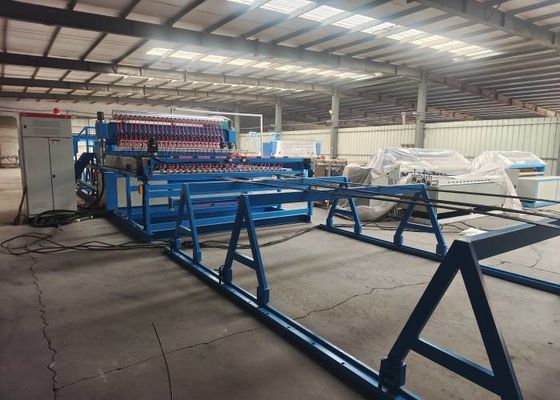 عرض الشبكة 3m عرض الشبكة 6m الطرق السريعة PLC تعزيز شبكة لحام آلة